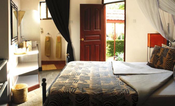 Ahadi Lodge 阿鲁沙 外观 照片