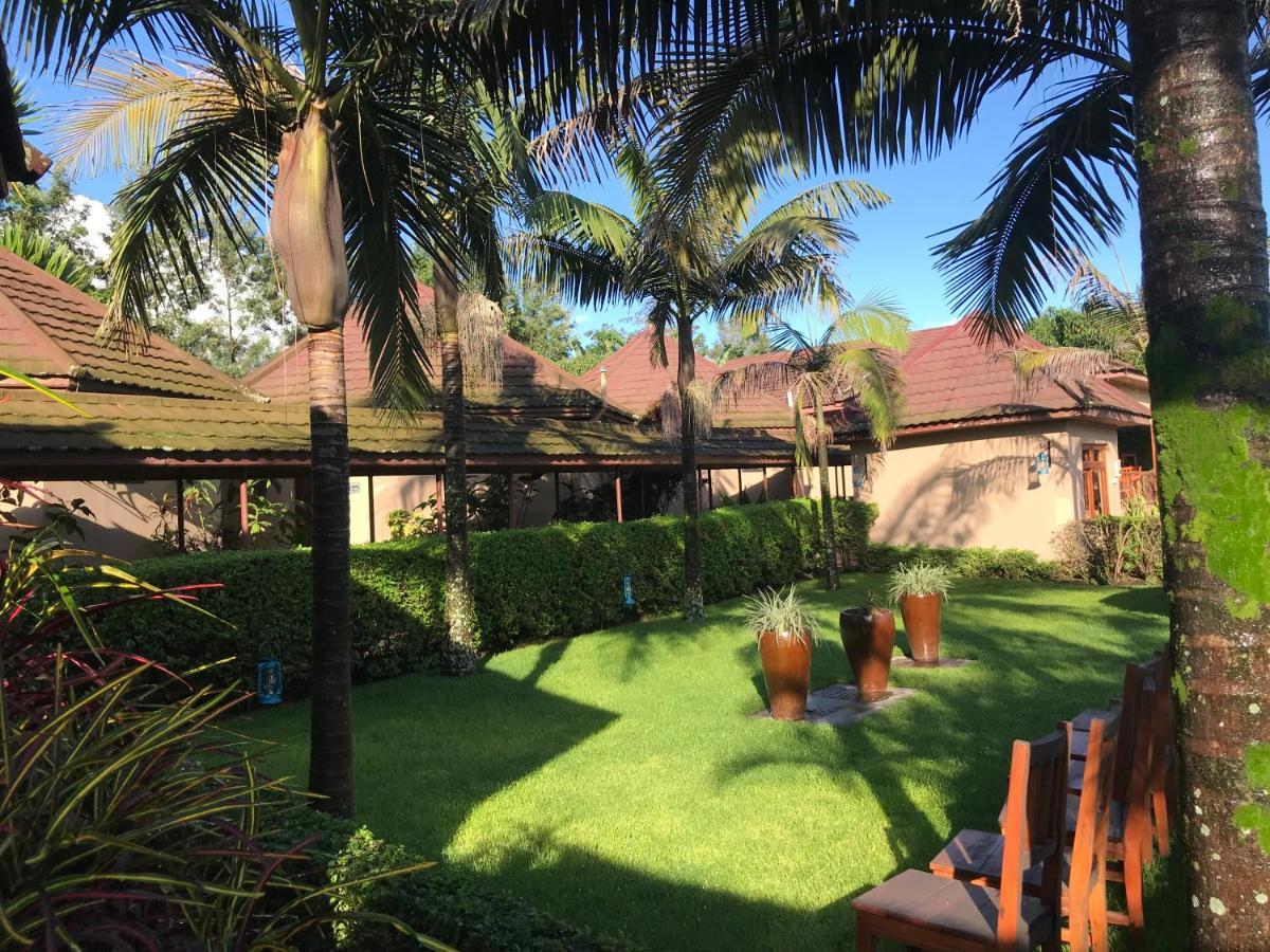 Ahadi Lodge 阿鲁沙 外观 照片