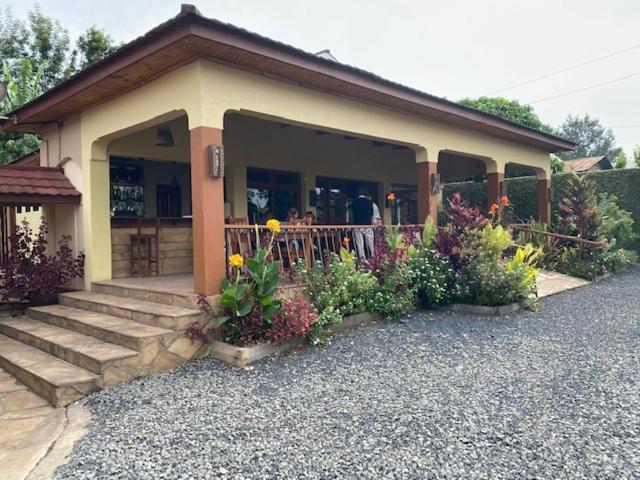 Ahadi Lodge 阿鲁沙 外观 照片