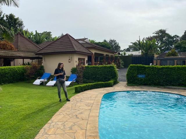Ahadi Lodge 阿鲁沙 外观 照片