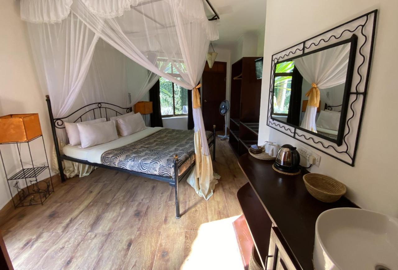 Ahadi Lodge 阿鲁沙 外观 照片