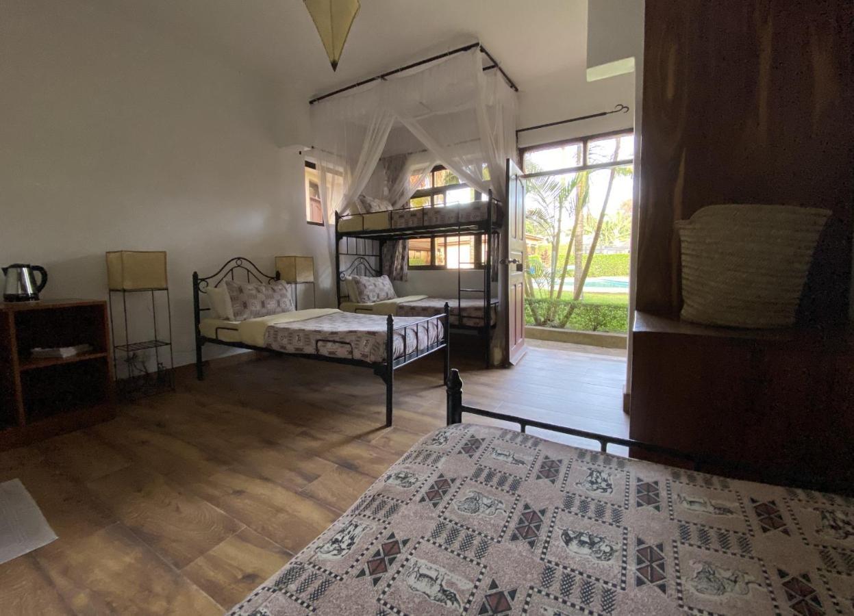 Ahadi Lodge 阿鲁沙 外观 照片