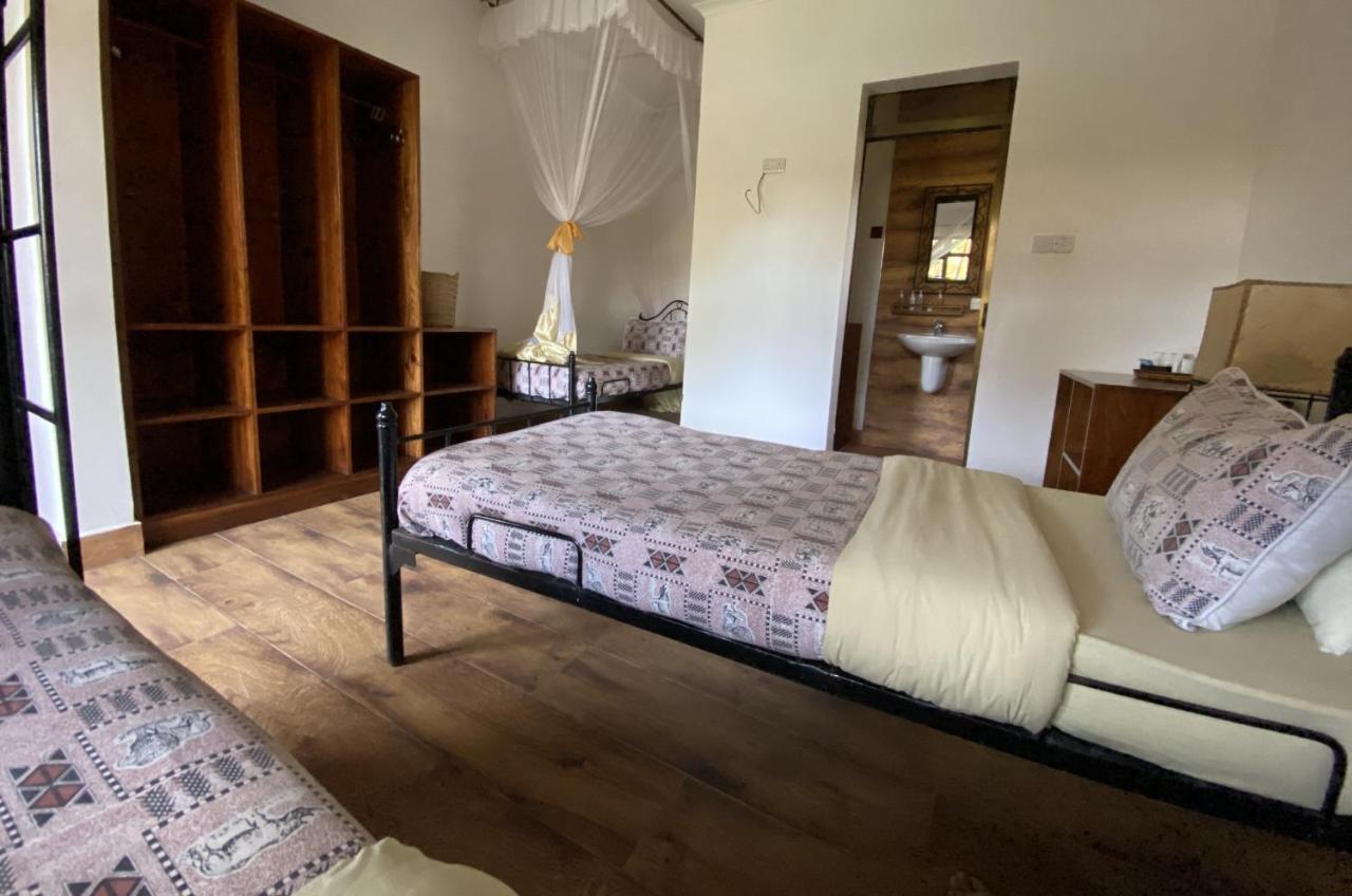 Ahadi Lodge 阿鲁沙 外观 照片