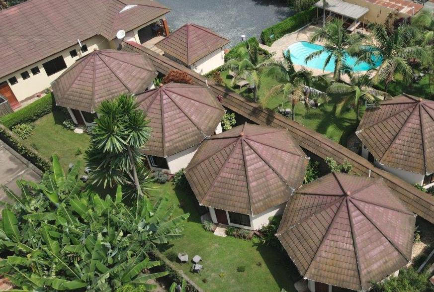 Ahadi Lodge 阿鲁沙 外观 照片